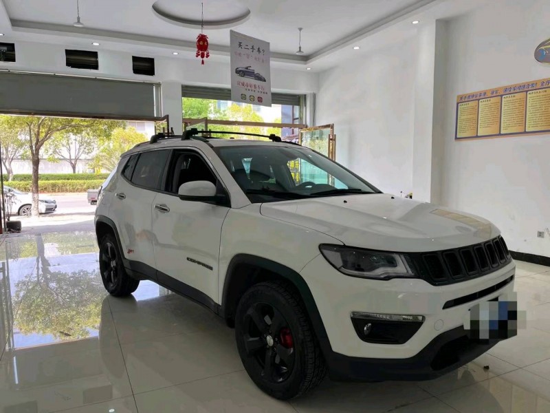 曲靖19年Jeep指南者3