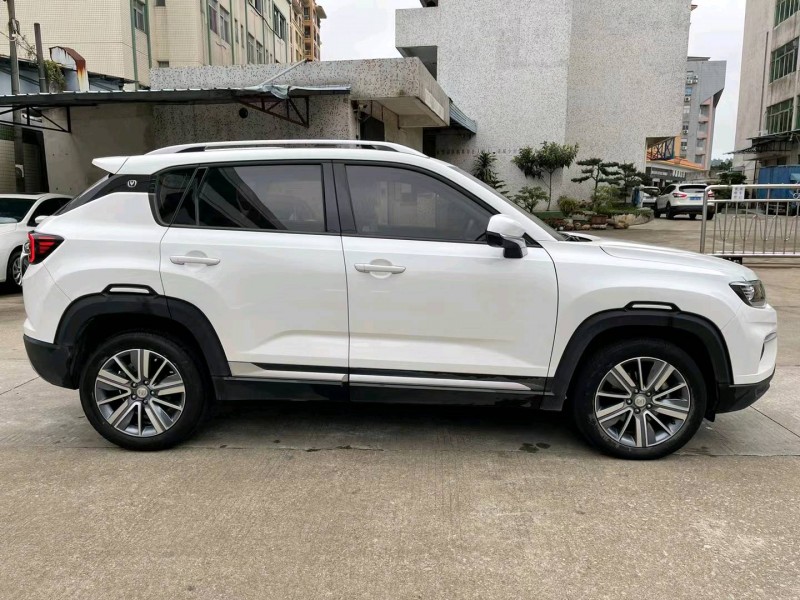 中山19年長安汽車CS352