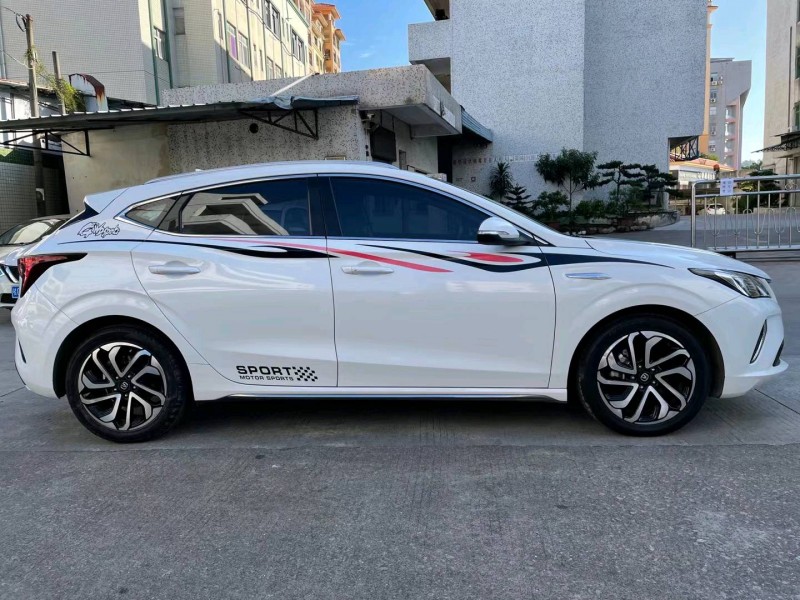中山18年長安汽車逸動2