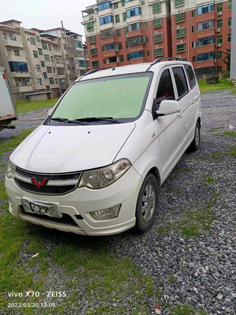 九江18年五菱汽車宏光S32