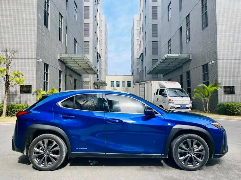 东莞19年雷克萨斯UX1