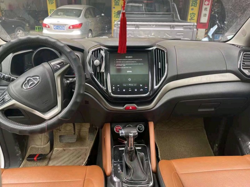 宜昌17年長安汽車CX702