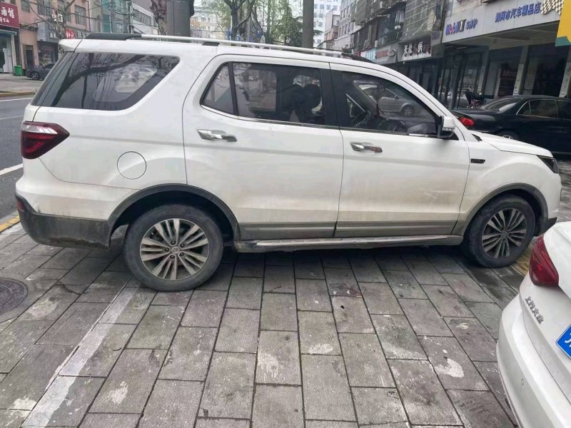 宜昌17年長安汽車CX706