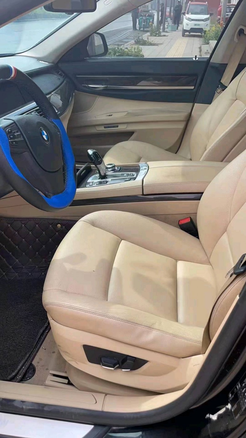 北京11年宝马7系4