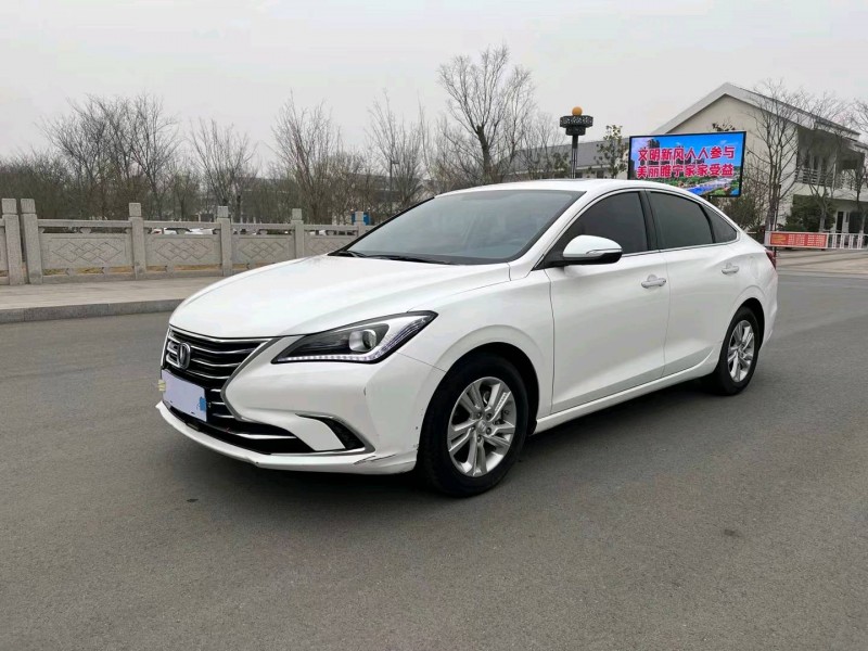 徐州20年長安汽車逸動2