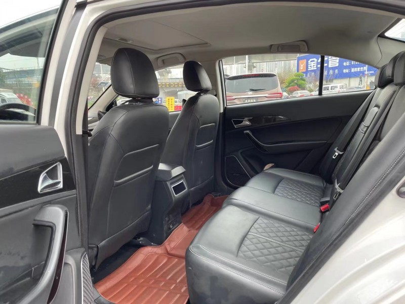 北京18年众泰Z5604