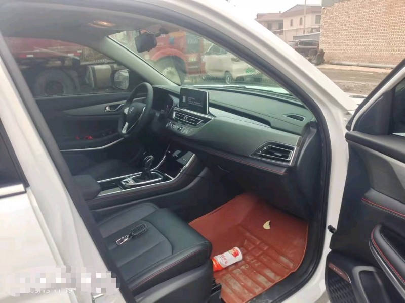 呂梁21年長安汽車CS755