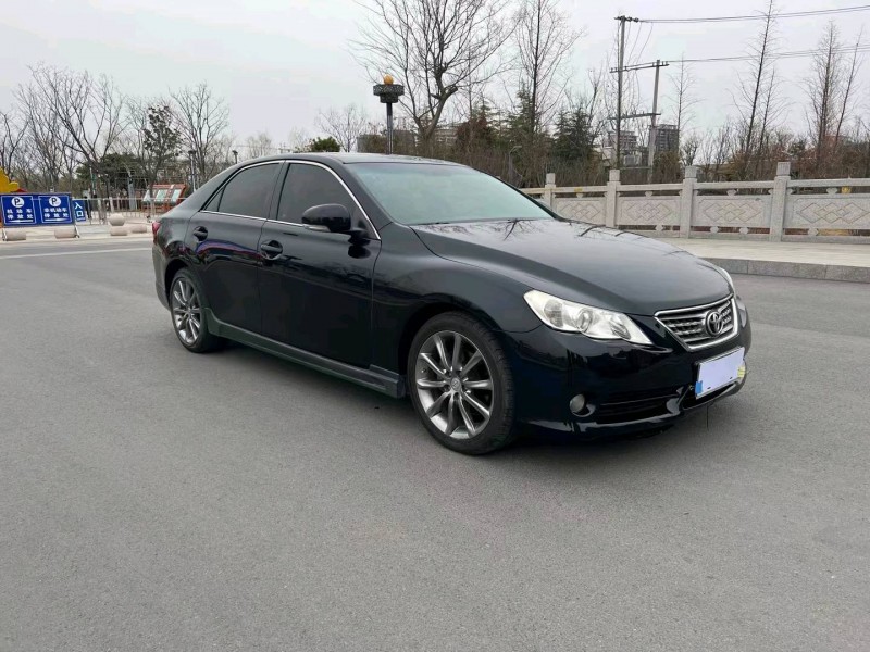 徐州11年丰田锐志3