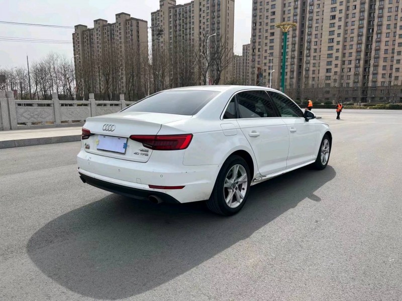 徐州17年奧迪A4L3