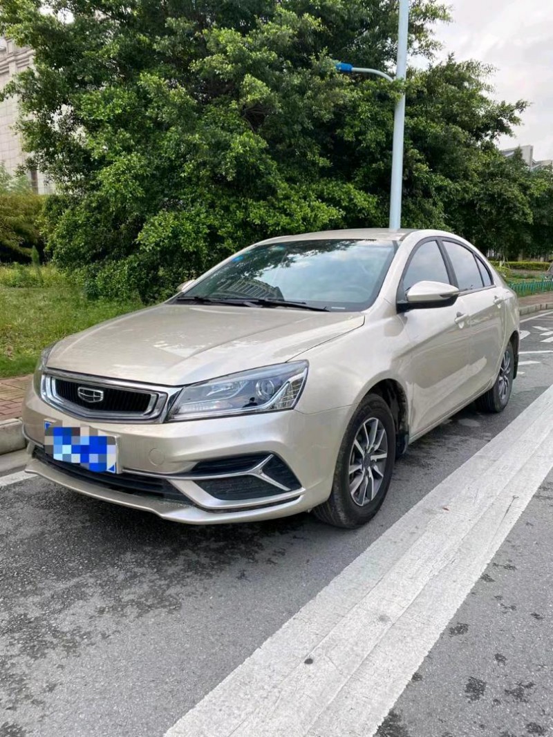 防城港19年吉利帝豪2