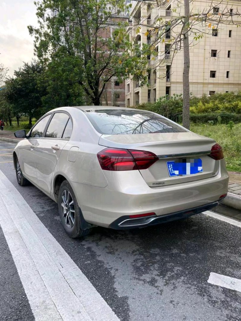 防城港19年吉利帝豪5
