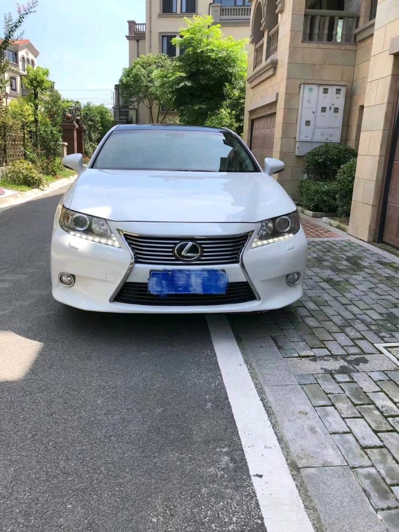 苏州13年雷克萨斯ES1