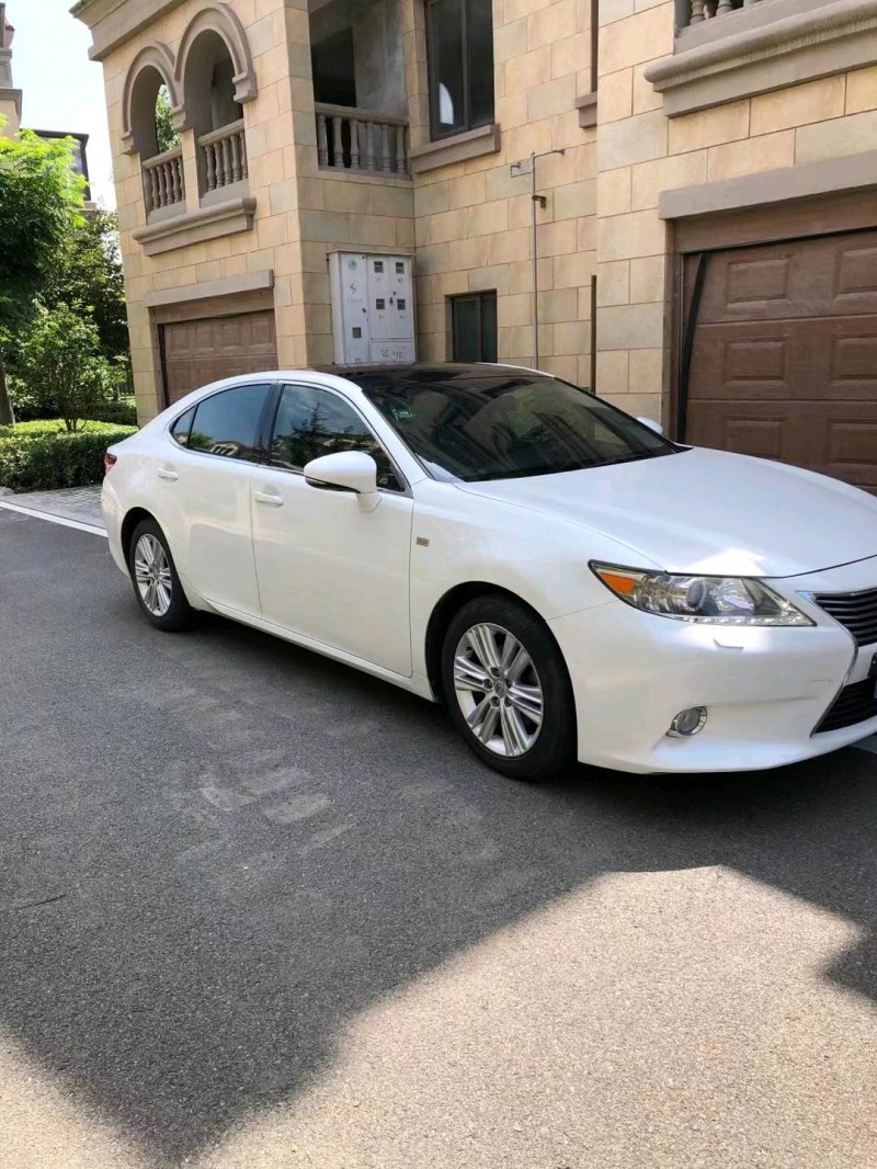 苏州13年雷克萨斯ES3