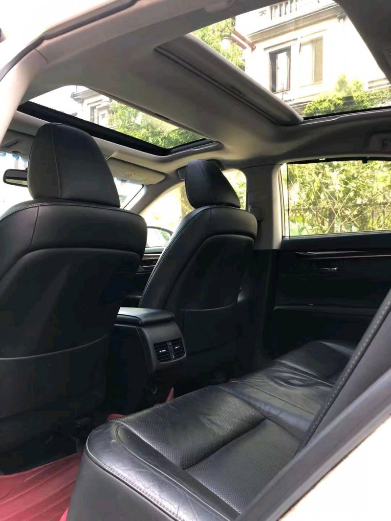 苏州13年雷克萨斯ES7