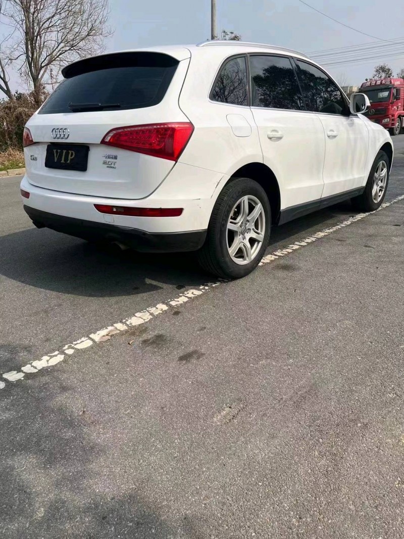 宿遷12年奧迪Q58