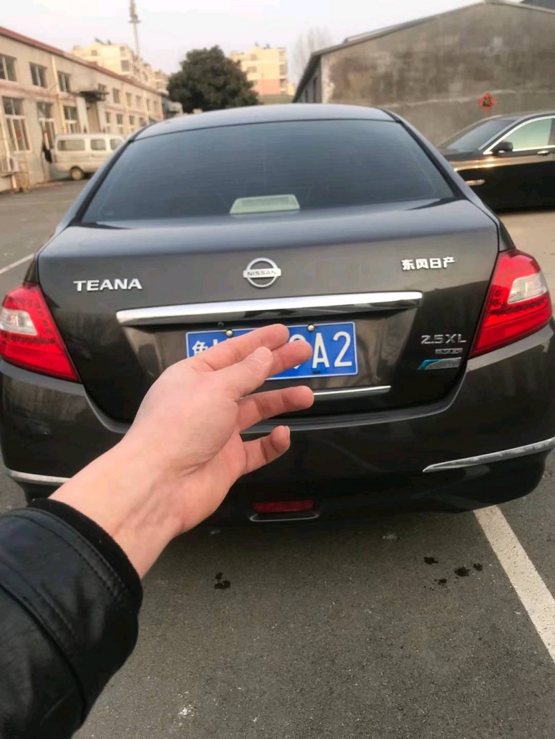 青島10年日產天籟7