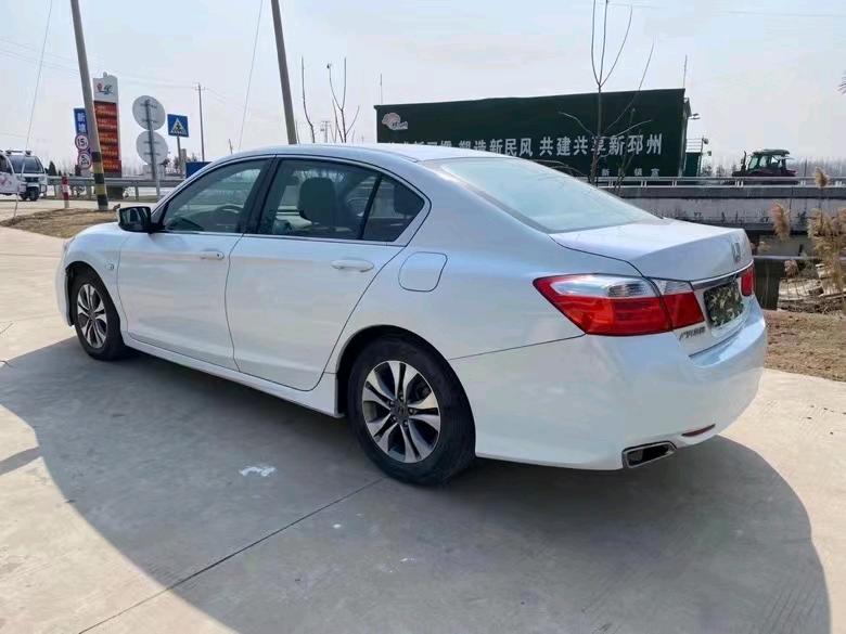 徐州16年本田雅阁6