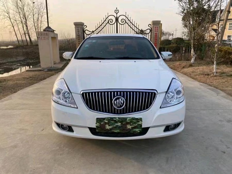 徐州11年别克凯越1