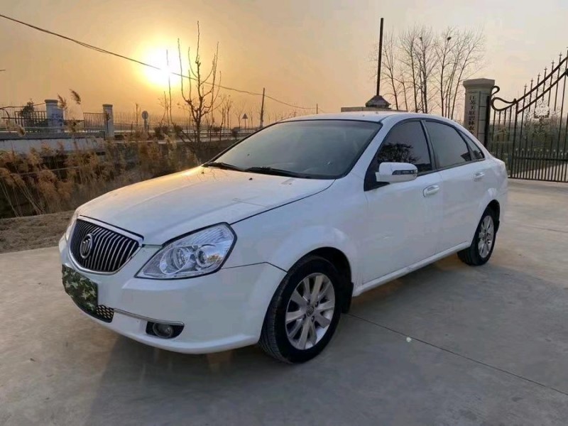 徐州11年别克凯越3