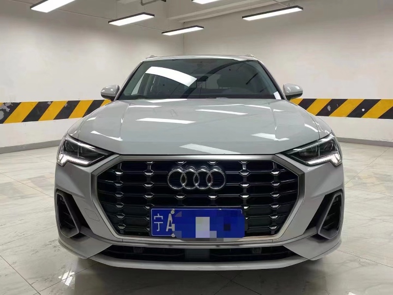 成都21年奧迪Q31