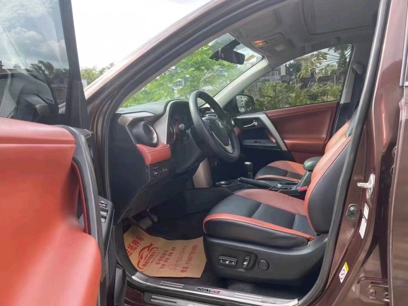 防城港15年豐田RAV4榮放7