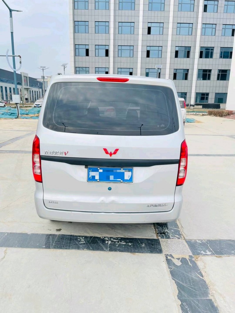 煙臺20年五菱汽車宏光8