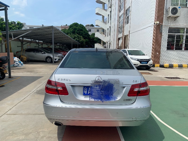 廣州12年奔馳E7