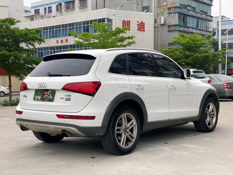 東莞18年奧迪Q57
