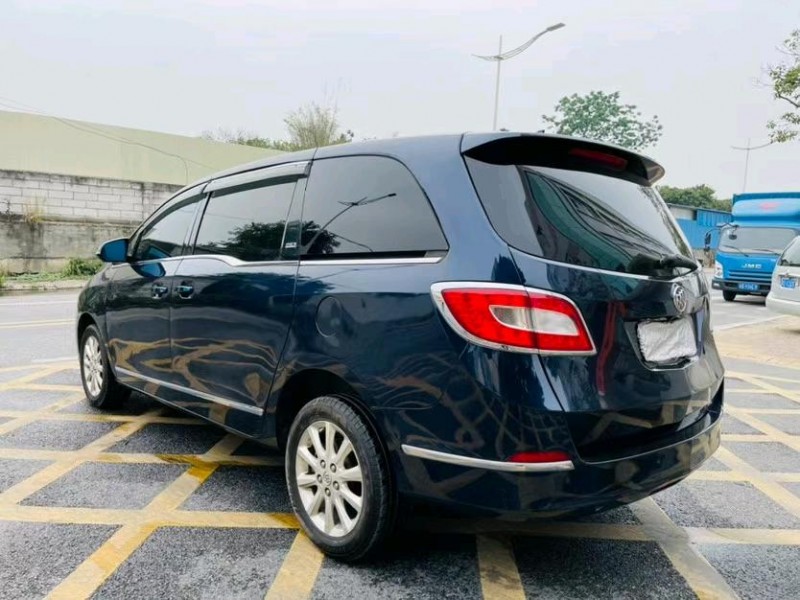 东莞11年别克GL87