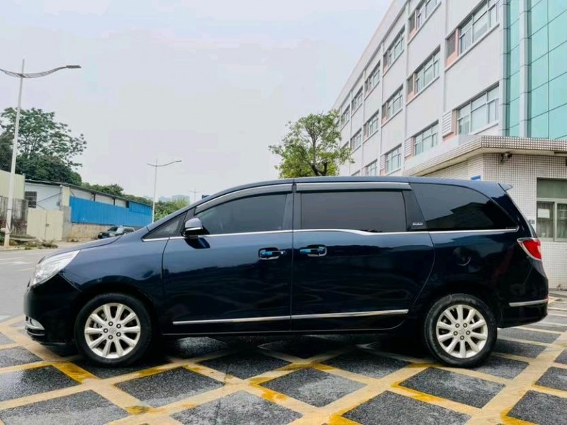 东莞11年别克GL88