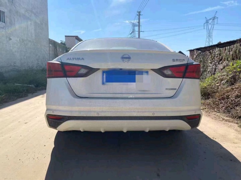 安陽21年日產軒逸8
