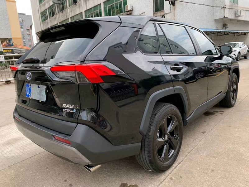 中山22年豐田RAV45