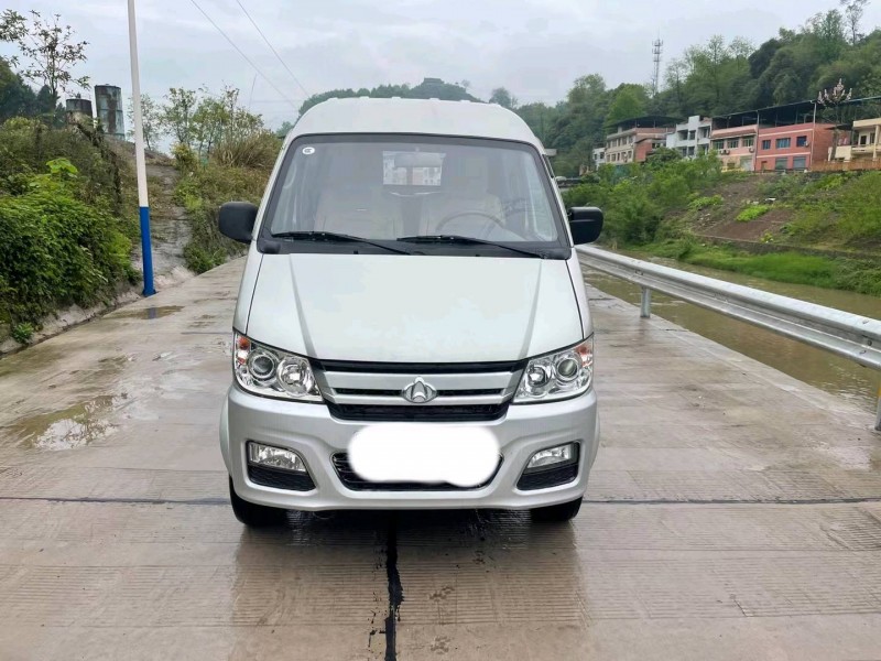 重慶18年長安汽車新豹MINI1