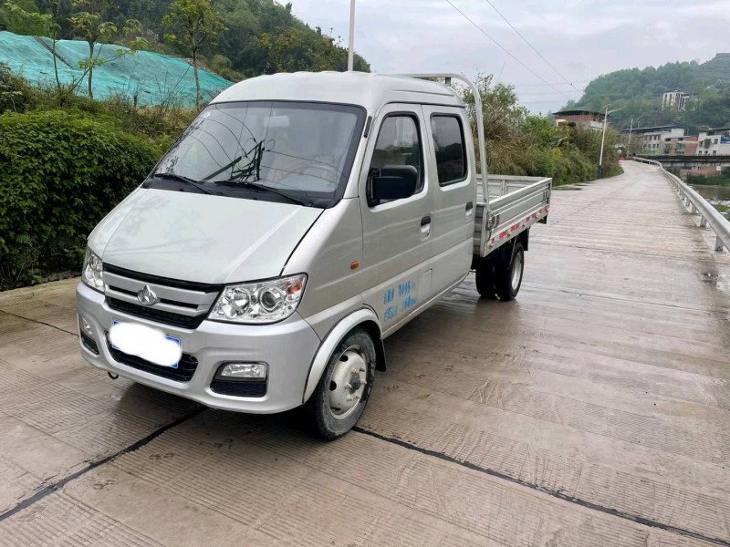 重慶18年長安汽車新豹MINI2