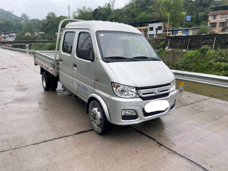 重慶18年長安汽車新豹MINI3