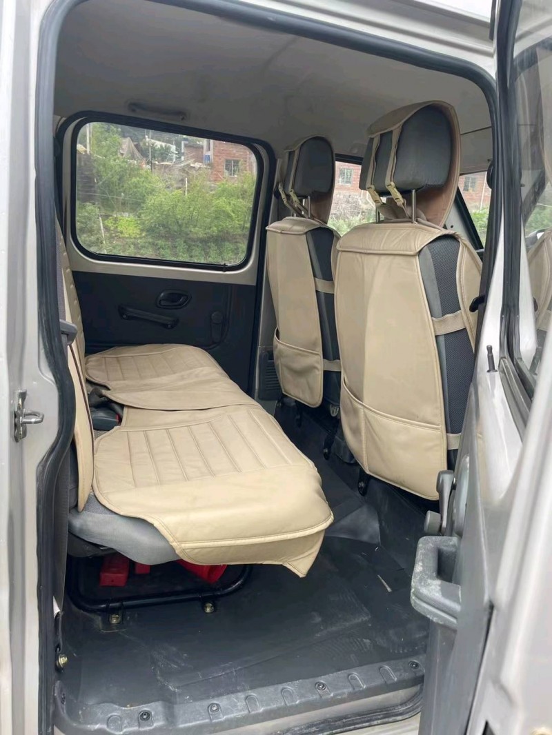 重慶18年長安汽車新豹MINI5