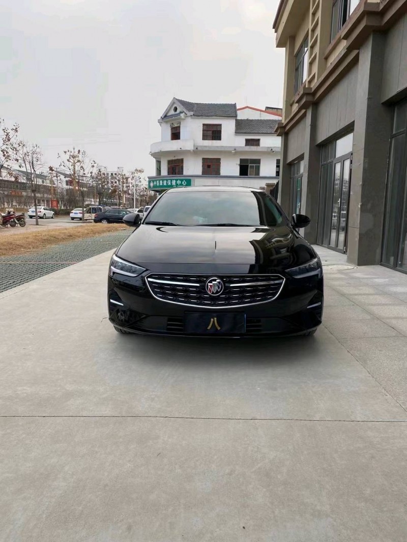 徐州21年别克君威8