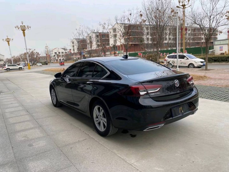 徐州21年别克君威4