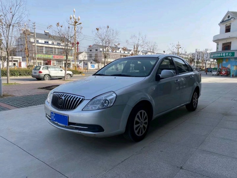 徐州16年别克凯越3