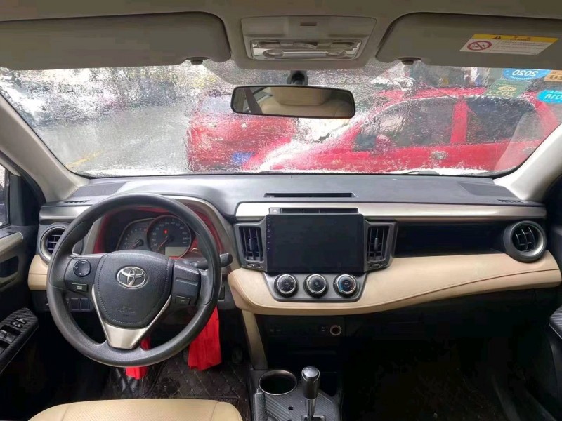 桂林14年豐田RAV4榮放2