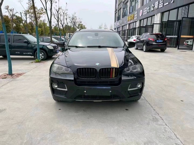 北京12年宝马X61