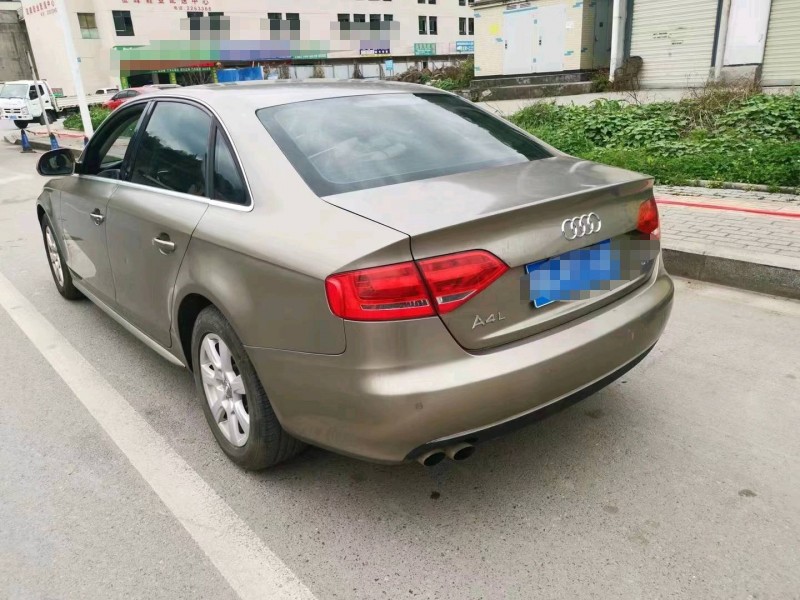 自貢12年奧迪A4L1