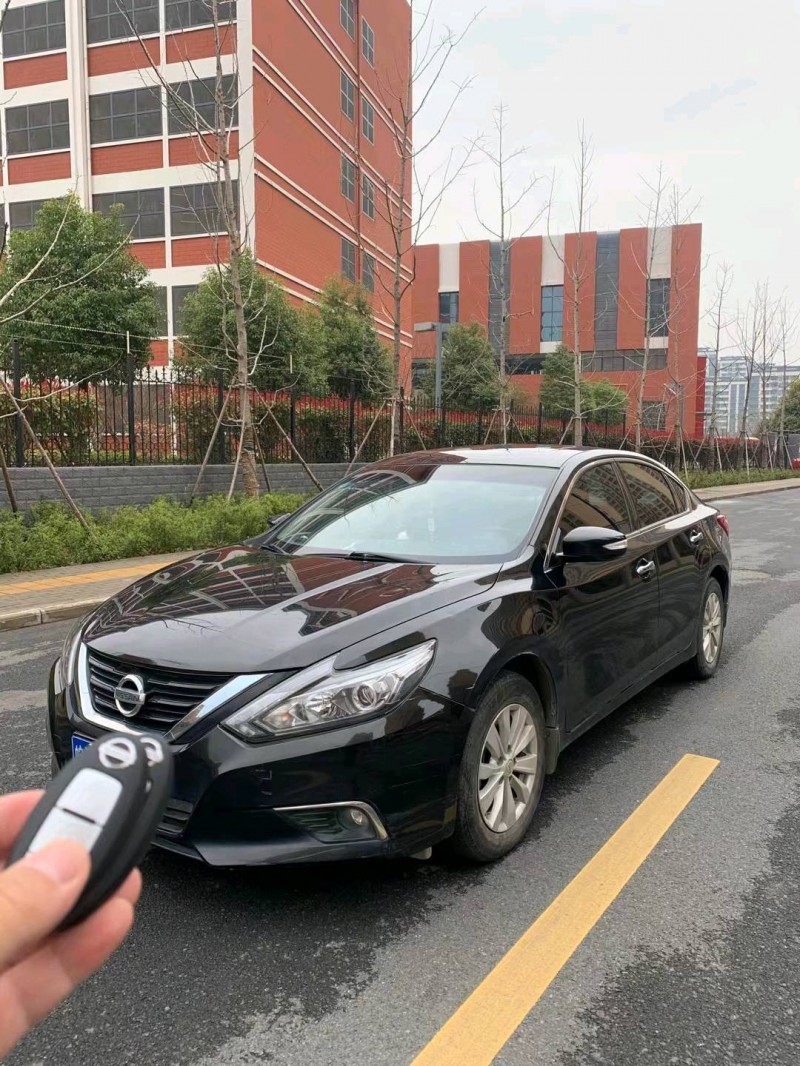 阜陽19年日產天籟2