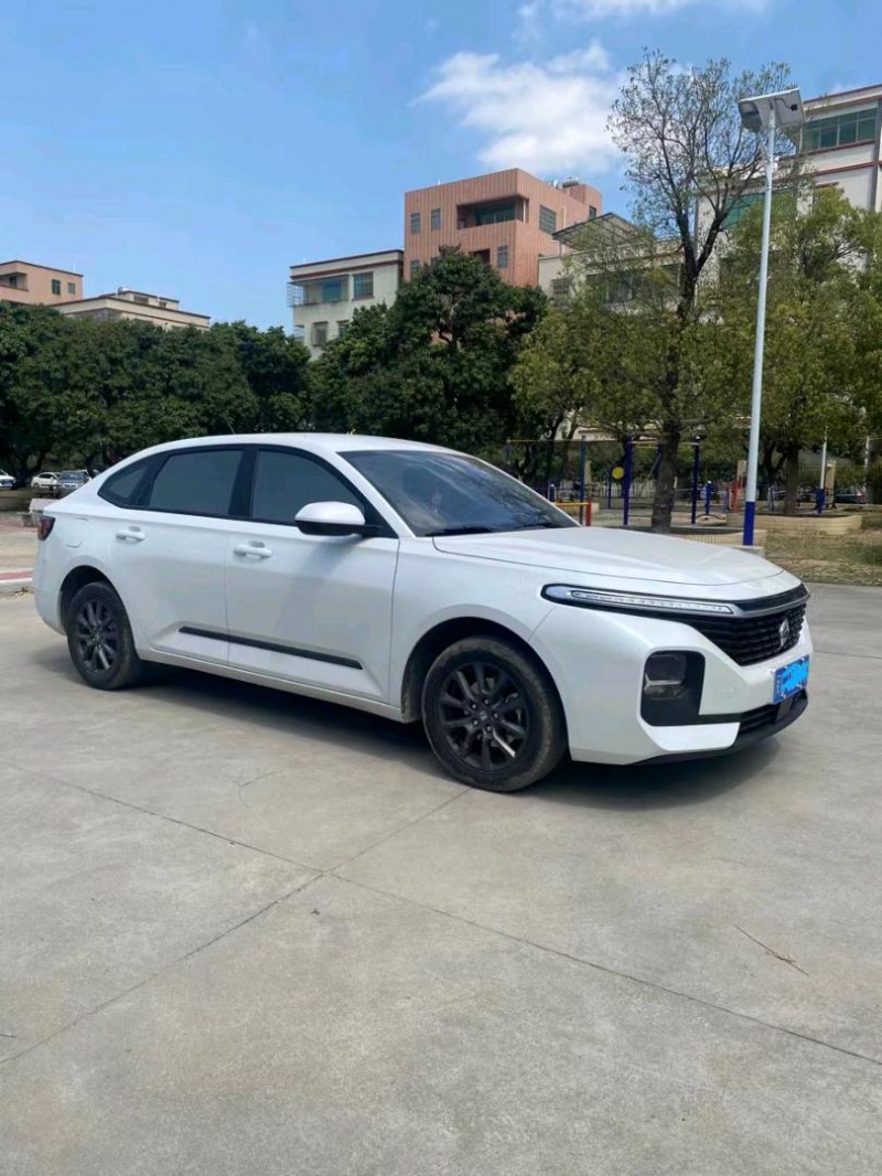廣州21年寶駿RC52