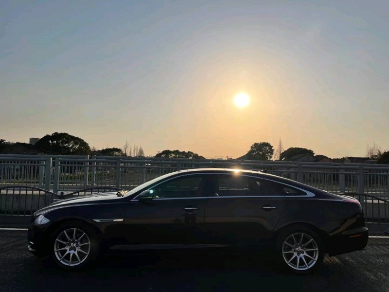 上海15年捷豹XJL7
