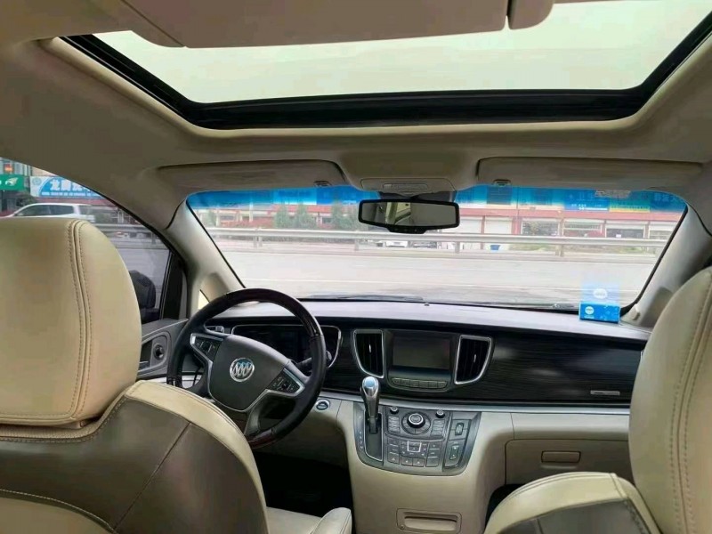 北京12年别克GL84