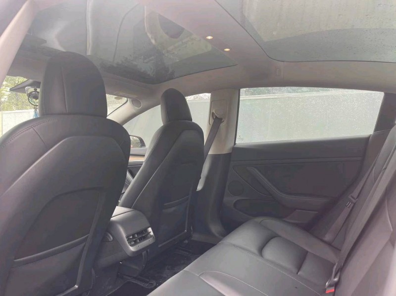 深圳21年特斯拉MODEL 34