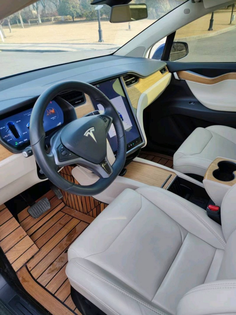 宿遷18年特斯拉MODEL X6