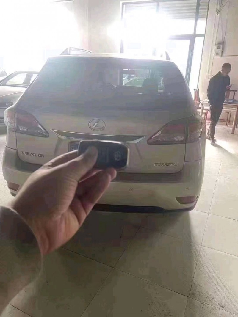 北京15年雷克萨斯RX6