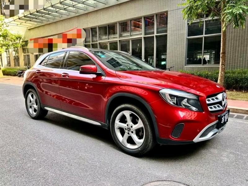 东莞19年奔驰GLA2